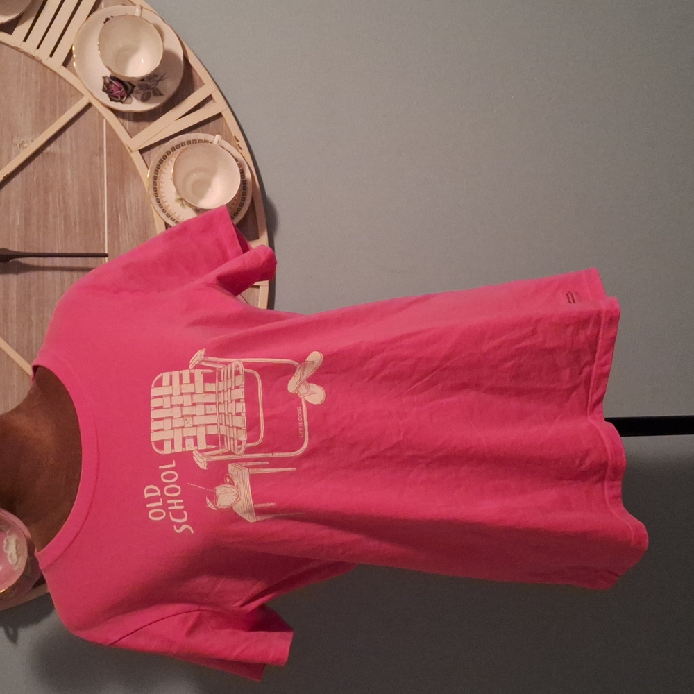Life Is Good Women's Vibrant Pink Tee